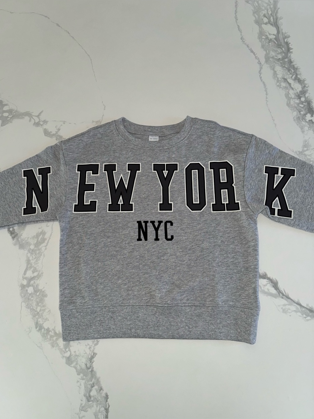 Carter’s New York NYC Boys Sweatshirt NWT Size 5